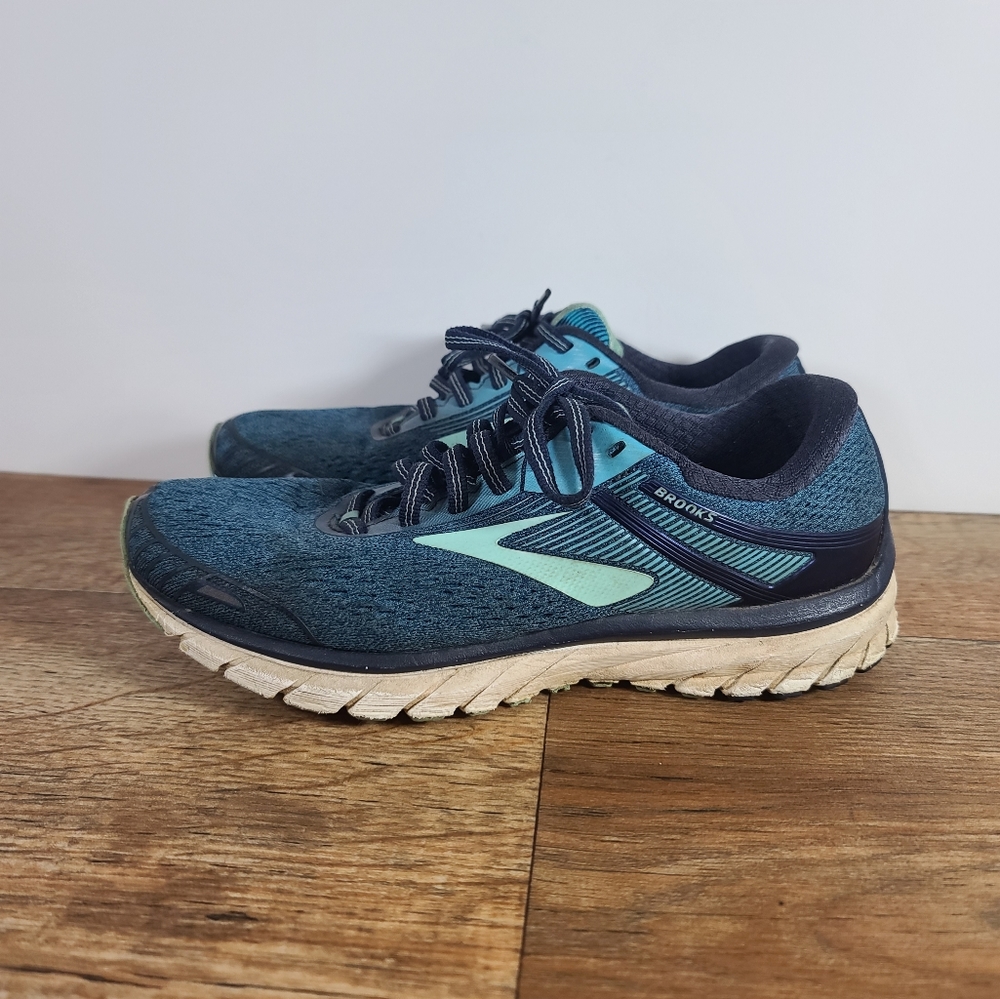 Brooks Adrenaline GTS Athletic Running Shoes Size Womens 8
